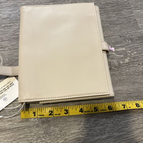 Mark & Graham Women's Tri-Fold Wallet Vegan Leather Tan Color Medium-Sized - Picture 9 of 10